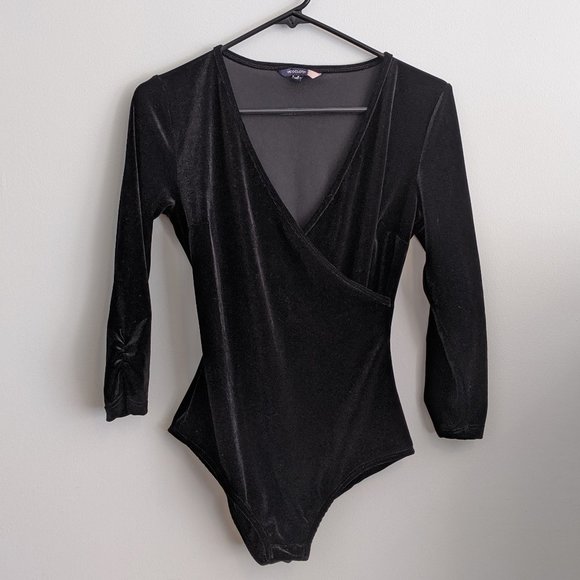 Modcloth Suits You Well Velvet Bodysuit - Picture 4 of 7